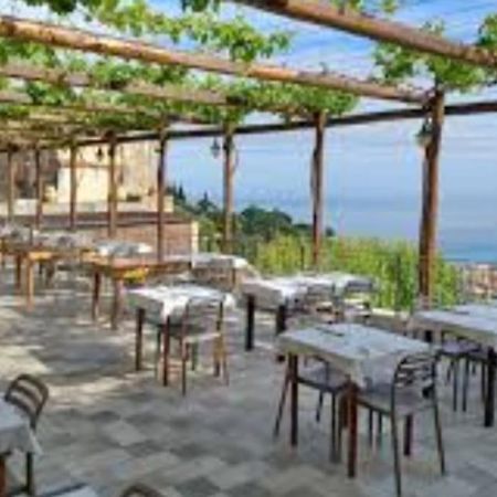 Nido Tra Gli Ulivi Apartment Finale Ligure Bagian luar foto